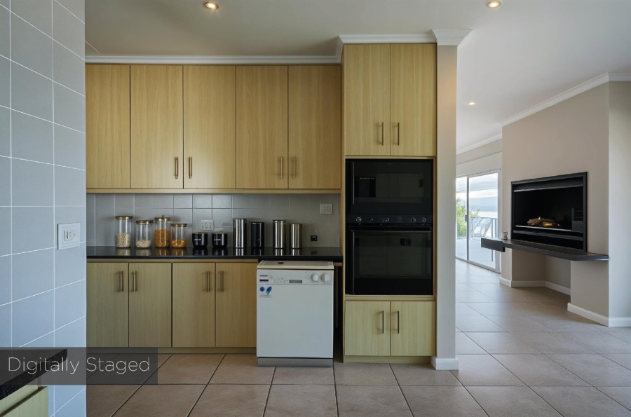 6 Bedroom Property for Sale in Cutty Sark Western Cape